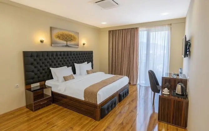 Deluxe Tek Büyük veya İki Ayrı Yataklı Oda, Şehir Manzaralı