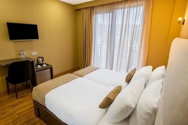 Tek Büyük veya İki Ayrı Yataklı Oda, Şehir Manzaralı