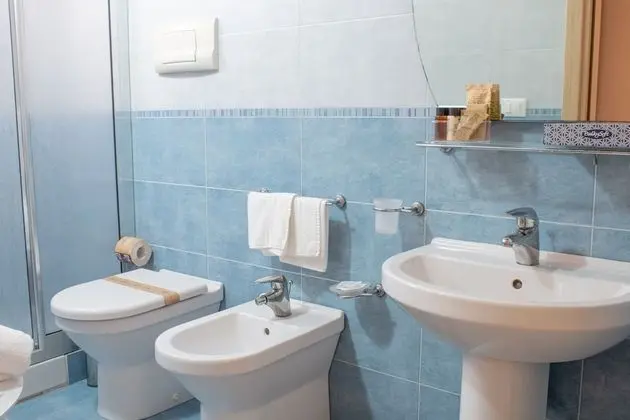 Economy Tek Büyük veya İki Ayrı Yataklı Oda