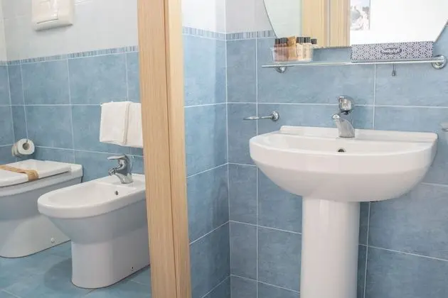 Junior Üç Kişilik Oda, Şehir Manzaralı