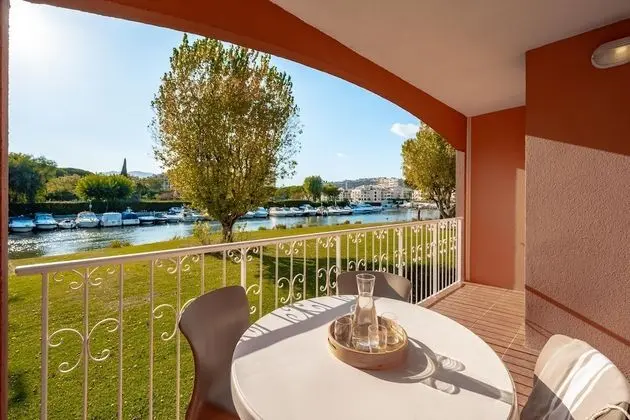 Stüdyo, Balkon, Nehir Manzaralı