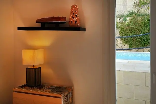 Comfort Apart Daire, Havuz Kullanımı, Havuz Kenarı