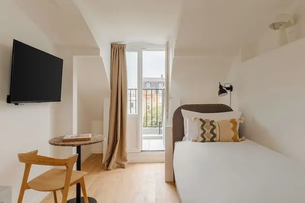 Stüdyo, Balkon