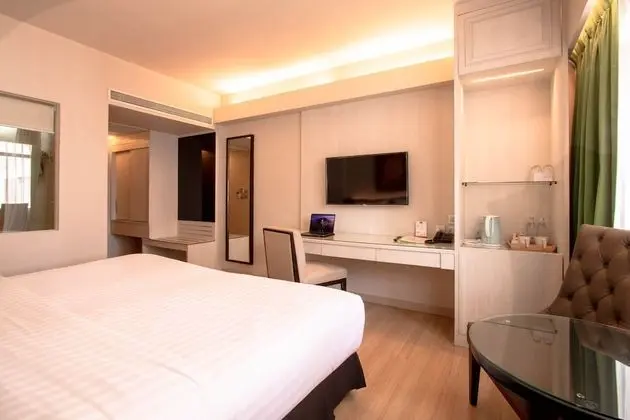 Premier King Room