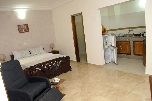 Stüdyo, Küçük Mutfak