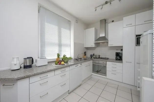 Family Apart Daire, Birden Çok Yatak, 2 Banyolu, Dağ Yamacı (Residence Romina Lakeview Apt.)