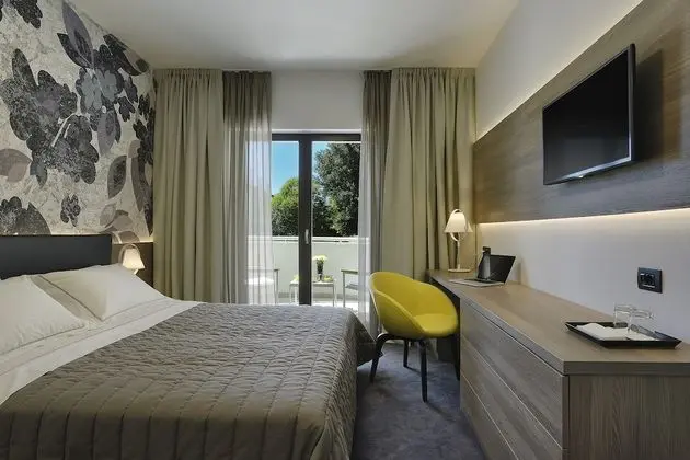 Basic Tek Büyük veya İki Ayrı Yataklı Oda, 1 Yatak Odası, Balkon