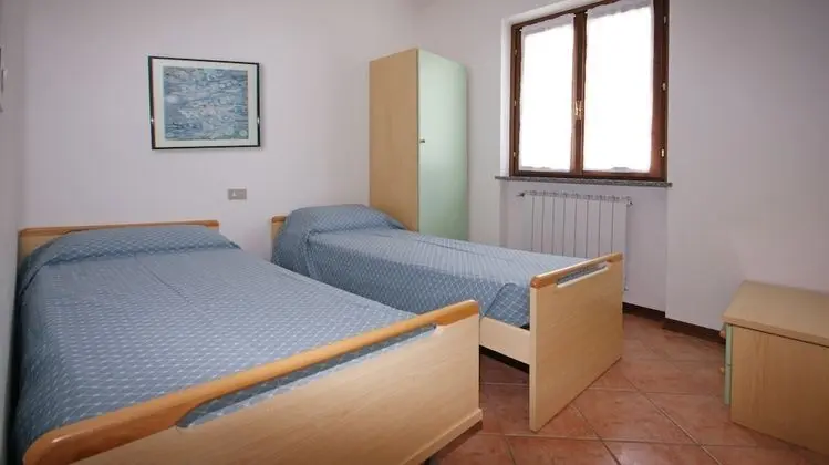 Apart Daire, Avlu
