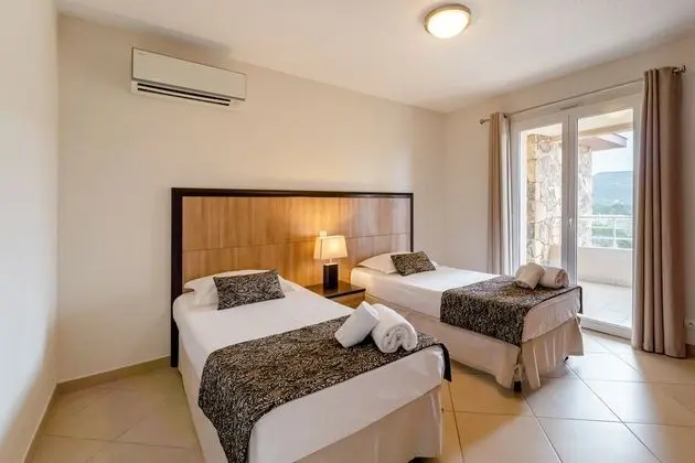 Comfort Apart Daire, 2 Yatak Odası, Teras, Bahçeli