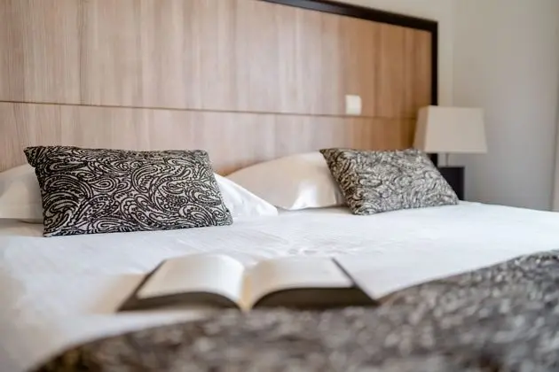 Comfort Apart Daire, 2 Yatak Odası, Teras, Havuz Manzaralı