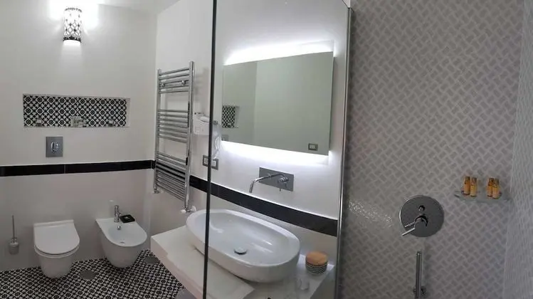 Deluxe Tek Büyük Yataklı Oda (Ferdinando III)