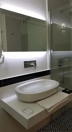 Deluxe Tek Büyük Yataklı Oda (Ferdinando III)