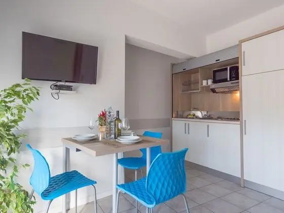 Apart Daire, 1 Yatak Odası, Balkon, Kısmi Deniz Manzaralı (Bilocale)