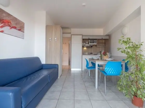 Apart Daire, 2 Yatak Odası, Balkon, Kısmi Deniz Manzaralı (Trilocale)