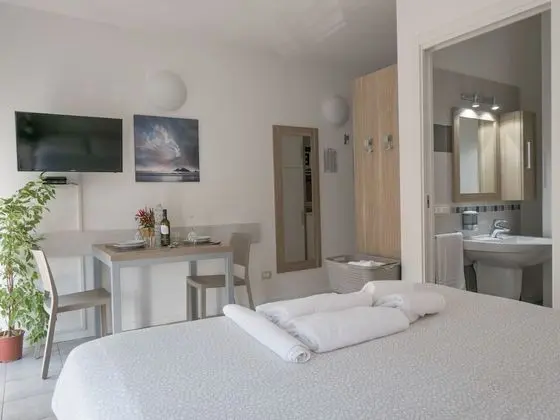 Stüdyo, Balkon, Kısmi Deniz Manzaralı