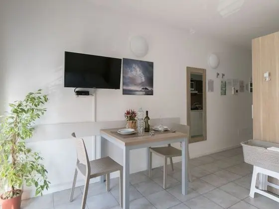 Stüdyo, Balkon, Kısmi Deniz Manzaralı