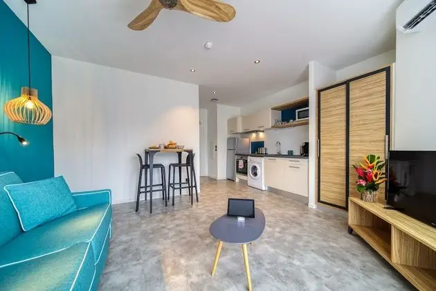 Stüdyo, Deniz Manzaralı