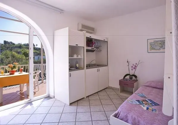 Deluxe Tek Büyük Yataklı Oda, Deniz Manzaralı