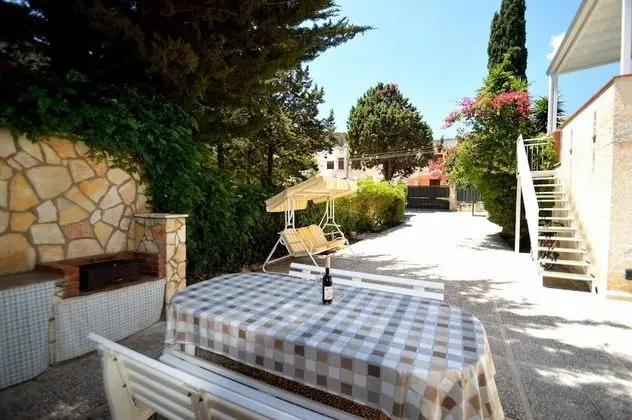 Villa, Sigara İçilebilir