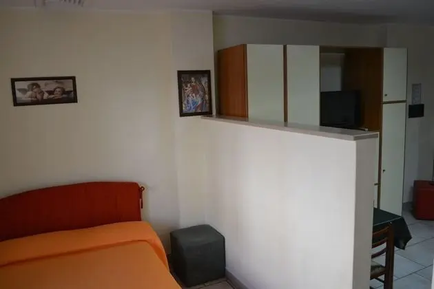 Tek Büyük Yataklı Oda