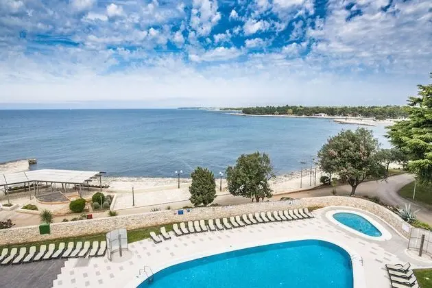 Premium room with balcony, Sea side, Extra bed
