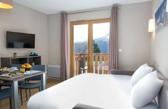 Stüdyo (2 Adults)