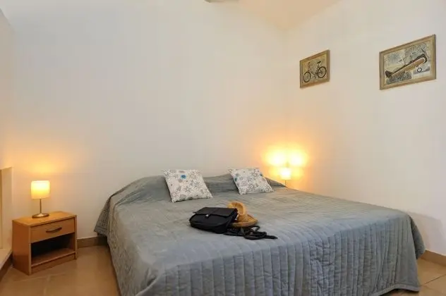 Ev, 2 Yatak Odası, Teras, Bahçe Manzaralı