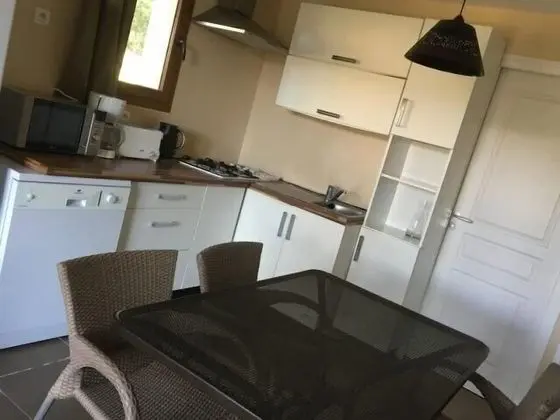 Ev, 2 Yatak Odası, Teras, Bahçe Manzaralı