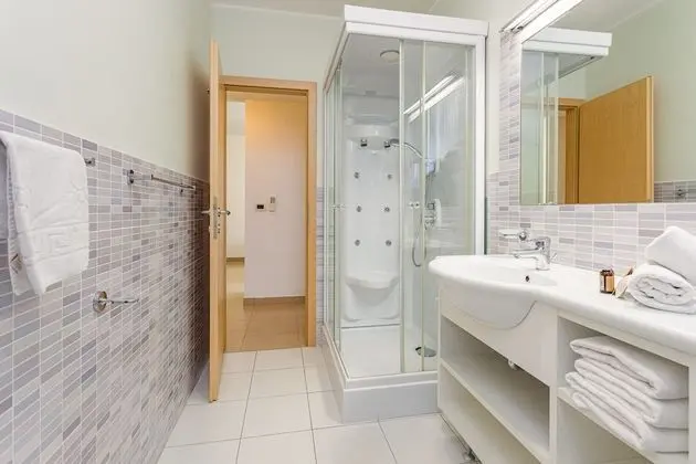 Superior Apart Daire, 2 Yatak Odası, 2 Banyolu