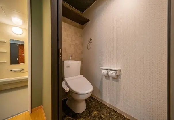 Deluxe Süit, Sigara İçilmez