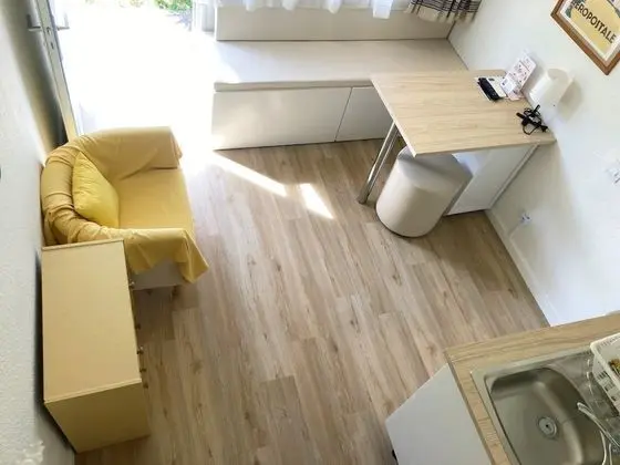 Basic Stüdyo, Bahçe Manzaralı