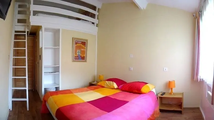 Comfort Dört Kişilik Oda, Bahçe Manzaralı