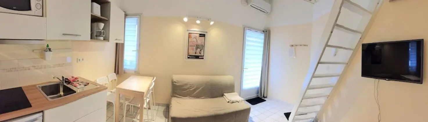 One Bedroom Duplex with Kitchenette with 1 Double and 1 Sofa Bed