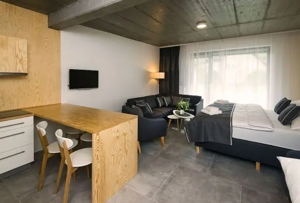 Deluxe Stüdyo, Balkon