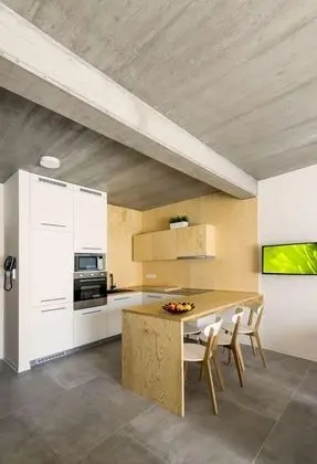 Deluxe Stüdyo, Balkon