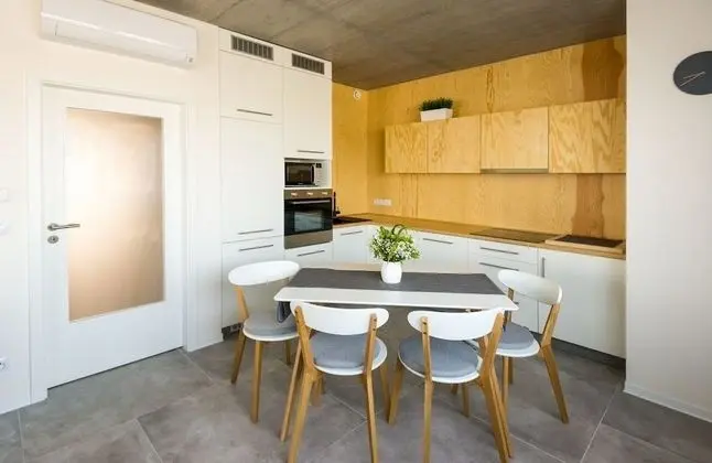 Panoramic Deluxe Apartment, large terrace
