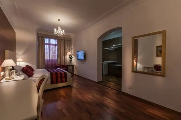 Deluxe Üç Kişilik Oda