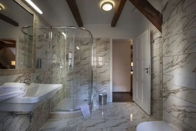 Deluxe Üç Kişilik Oda