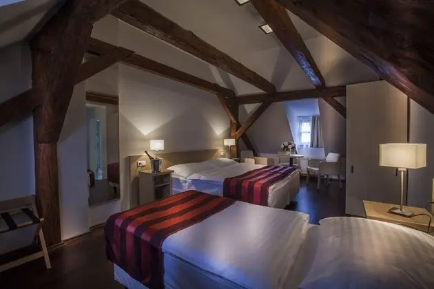 Deluxe Üç Kişilik Oda