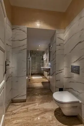 Deluxe Üç Kişilik Oda