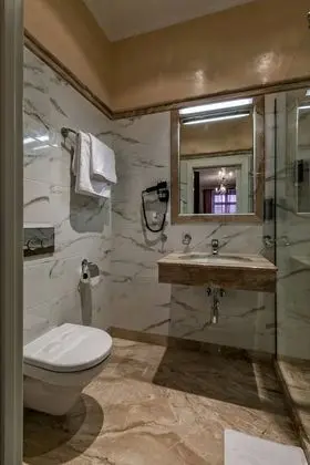 Deluxe Üç Kişilik Oda