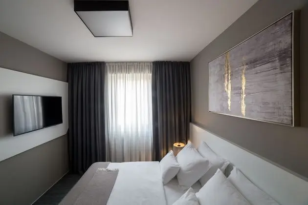 Junior Süit, Bahçe Manzaralı