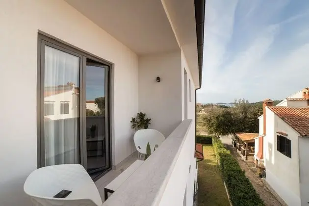 Junior Süit, Bahçe Manzaralı