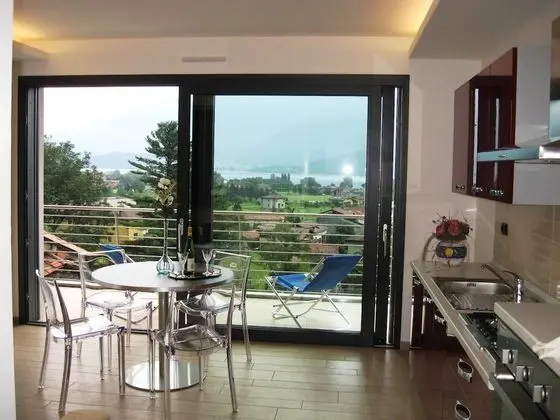 Apart Daire, 1 Yatak Odası, Göl Manzaralı