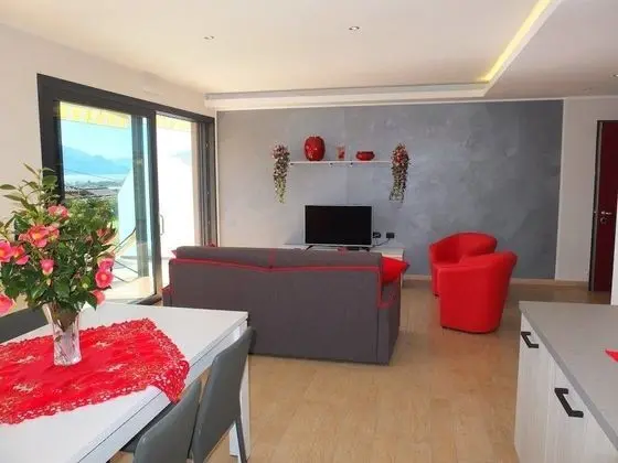 Superior Apart Daire, 2 Yatak Odası, Göl Manzaralı