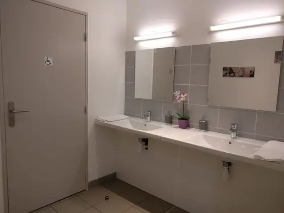 Tek Büyük Yataklı Oda (lit 140)