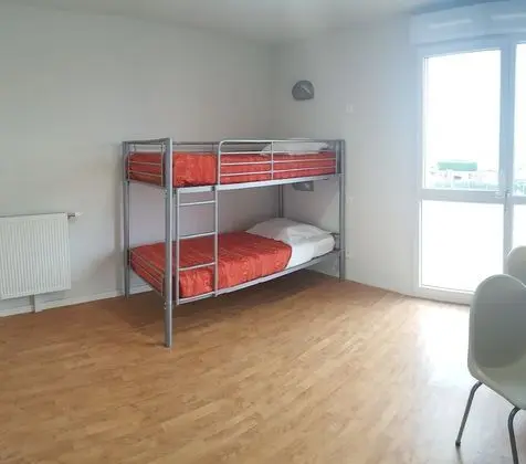 Üç Kişilik Oda