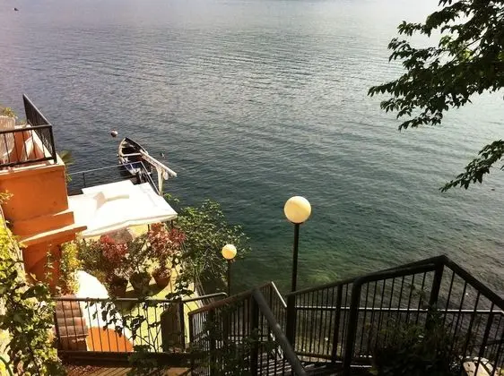 Apart Daire, 2 Yatak Odası, Balkon, Göl Kenarı (Mini B)
