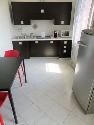 Apart Daire, 1 Yatak Odası, Küçük Mutfak