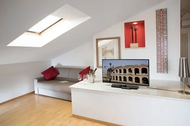 Çatı Katı (Loft) (6 pax)